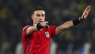 S&uuml;per Lig'de ma&ccedil;lara yeni kural! Futbolcular yandı...