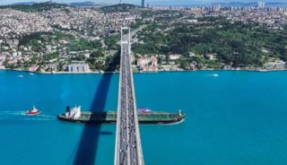 T&uuml;rk boğazlarından yılın ilk yarısında 40 binden fazla gemi ge&ccedil;ti