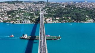 Türk boğazlarından 6 ayda 40 binden fazla gemi geçti