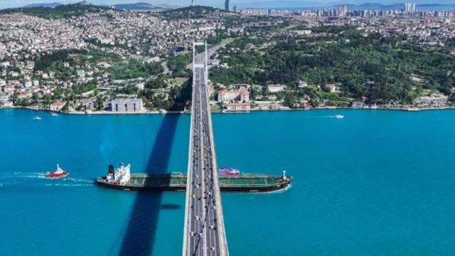 Türk boğazlarından 6 ayda 40 binden fazla gemi geçti