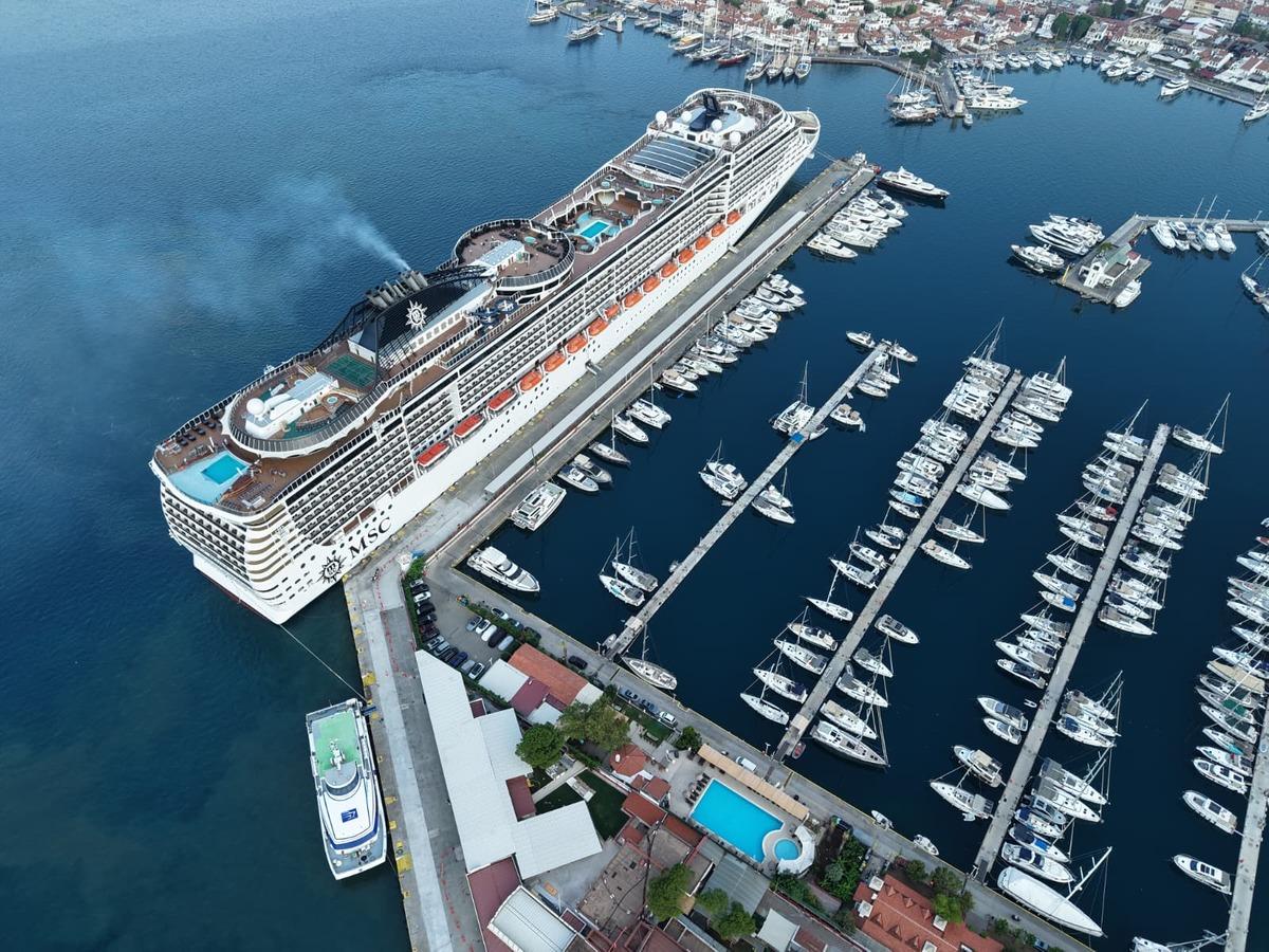 Marmaris e dev turist akını: 4 bin 140 ziyaret&ccedil;i geldi 1