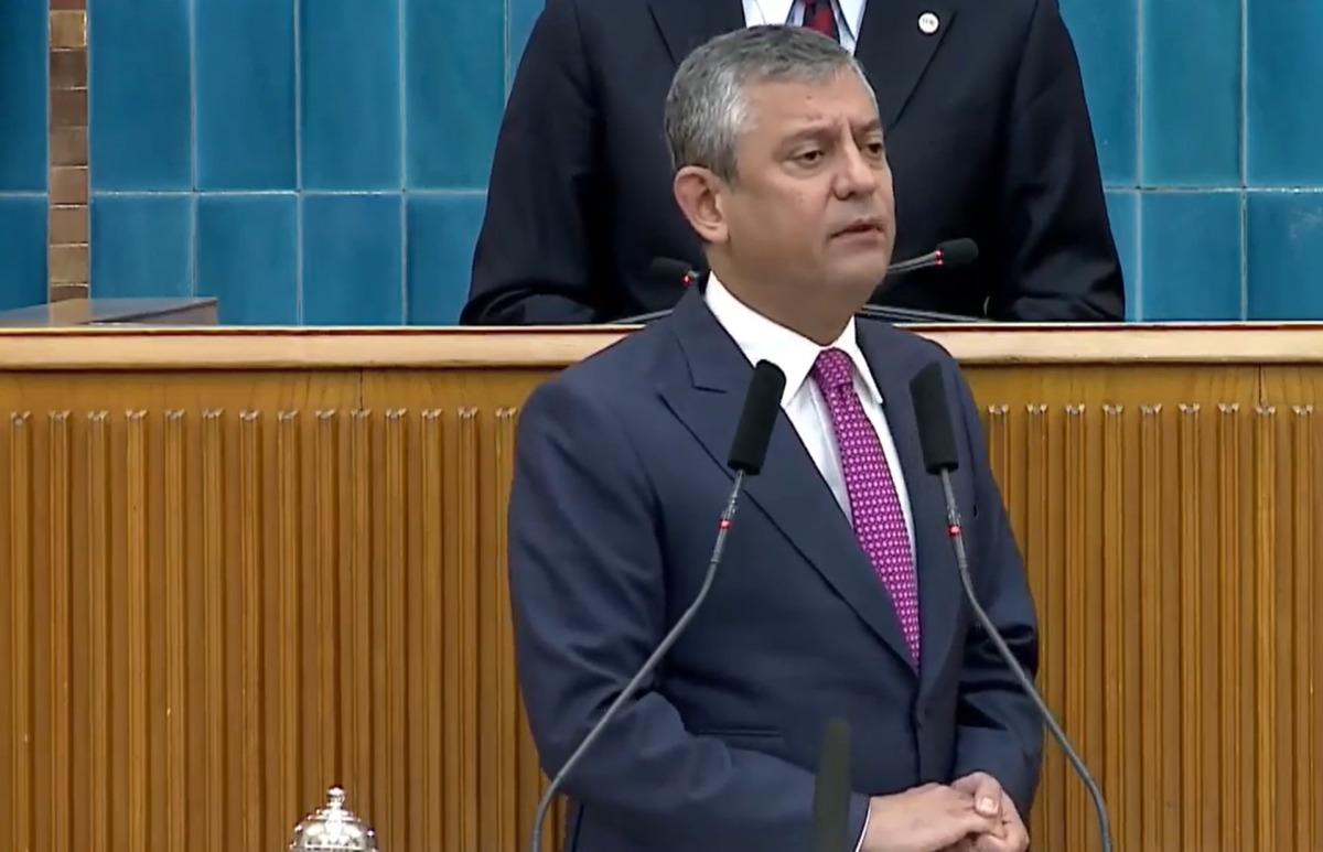 Son dakika | Özgür Özel ilk kez Yeni Parti grup kürsüsünde: "İktidar olmak için kurduk" 2