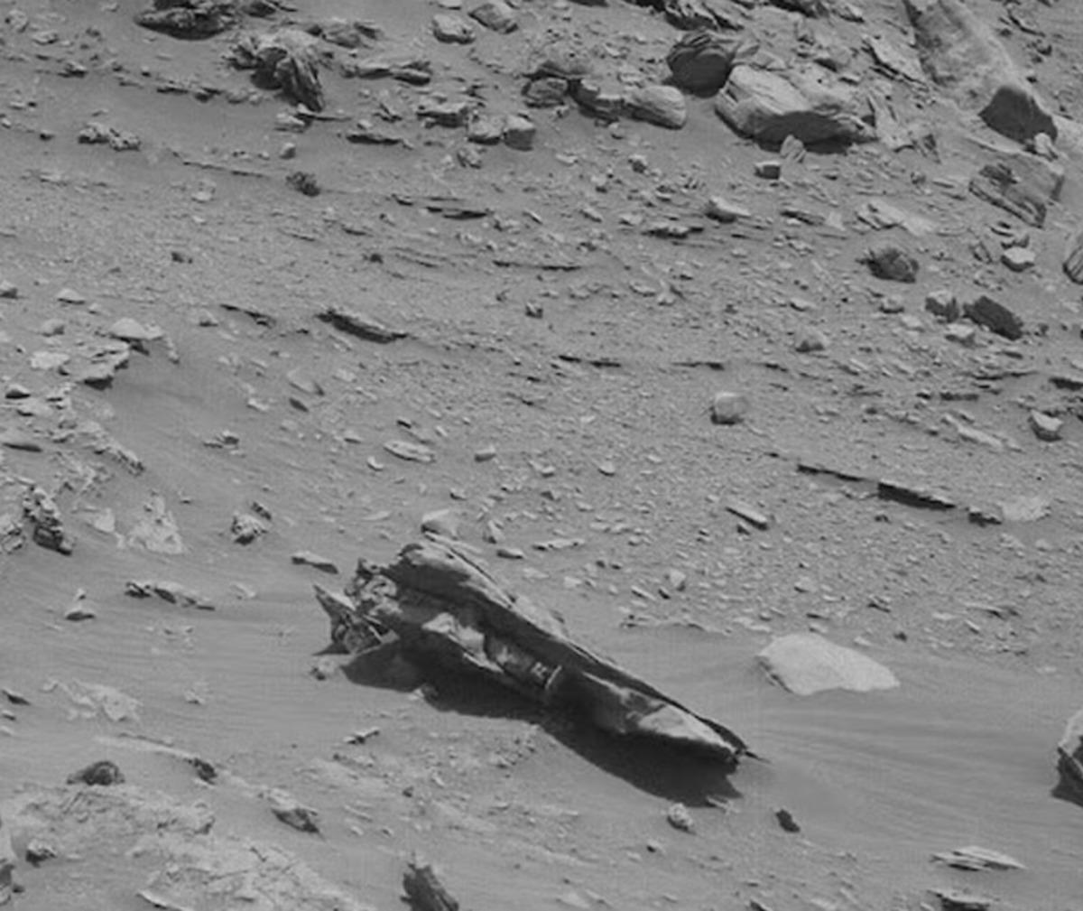 NASA nın yıllar önce Mars ta fotoğraflamıştı: İnsansı görüntünün arkasındaki gerçek ortaya çıktı 1