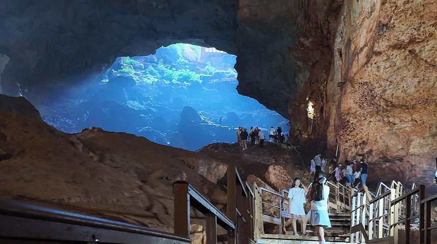 T&uuml;rkiye'nin mitolojik kalbi: Adı cehennem ama i&ccedil;ine serinlemek i&ccedil;in giriliyor!