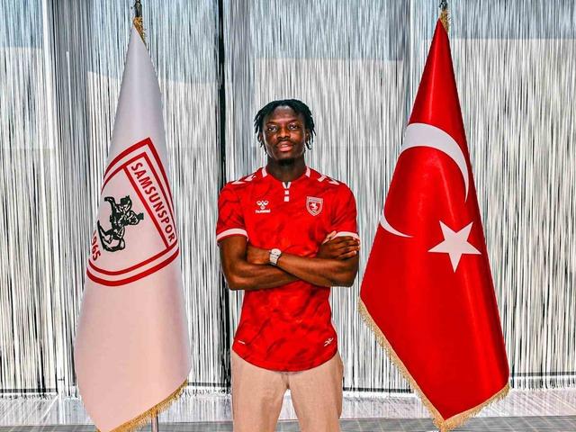 Samsunspor'dan transfer! 5 yıllık s&ouml;zleşme...