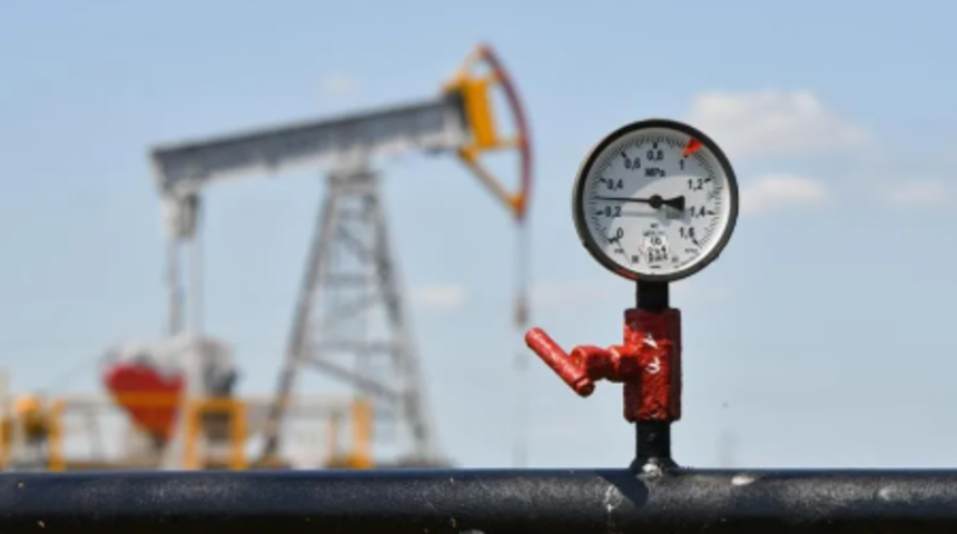 Petrol fiyatları, diplomatik &ccedil;abaların etkisiyle y&uuml;zde 4'ten fazla geriledi