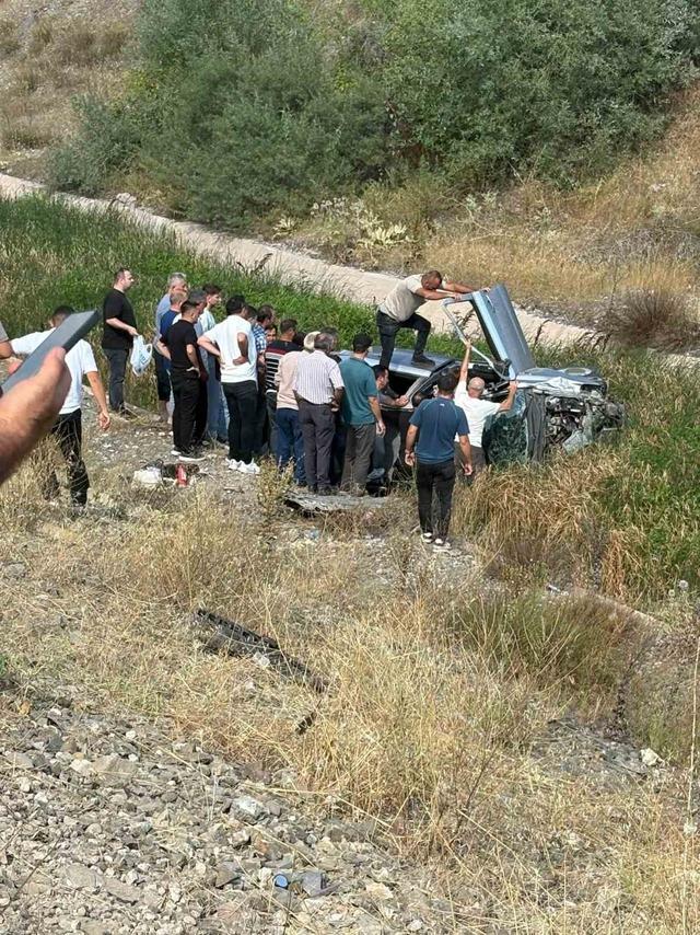Anne ve 2 yaşındaki oğlu kazada yaralandı 1