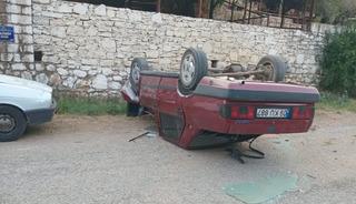 Kontrolden &ccedil;ıkan otomobil ters d&ouml;nd&uuml;