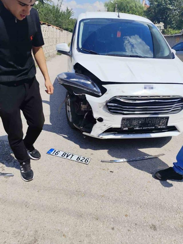 Otomobille çarpışan motosikletin sürücüsü yaralandı 3