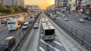 Şirinevler’de metrobüsün çarptığı kadın yaralandı