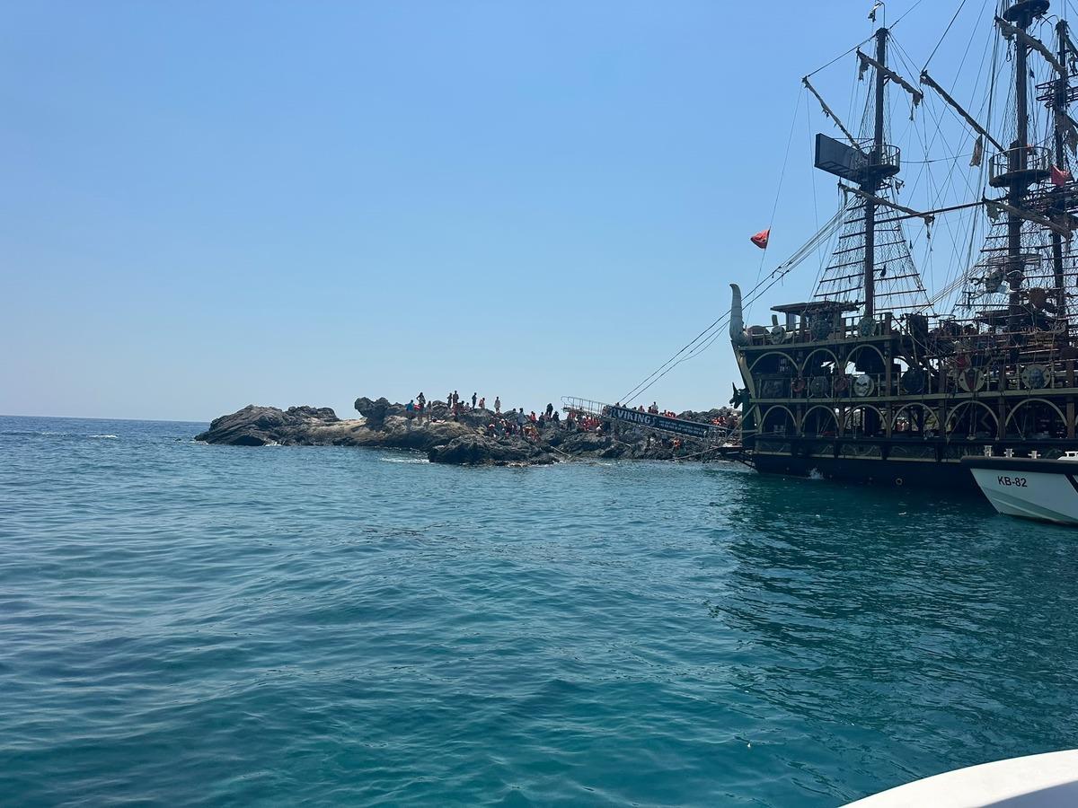 Fethiye de korku dolu anlar! Gezi teknesindeki yolcular tahliye edildi 1