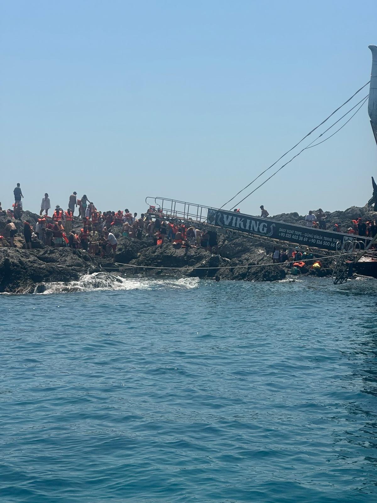Fethiye de korku dolu anlar! Gezi teknesindeki yolcular tahliye edildi 2