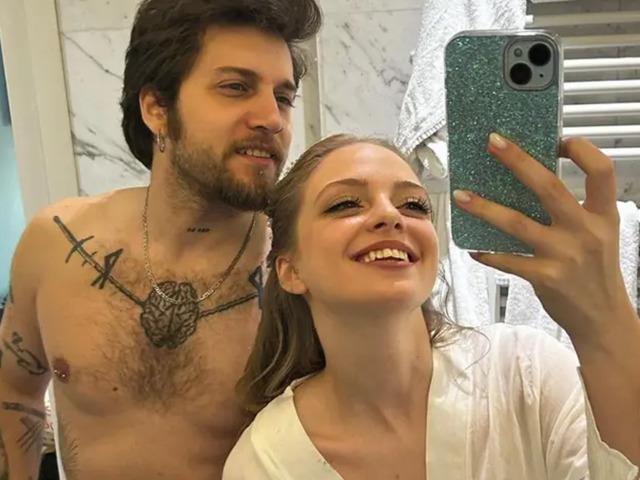 Eski eşinin aşk pozlarına dayanamadı! Tepki &ccedil;eken yorum