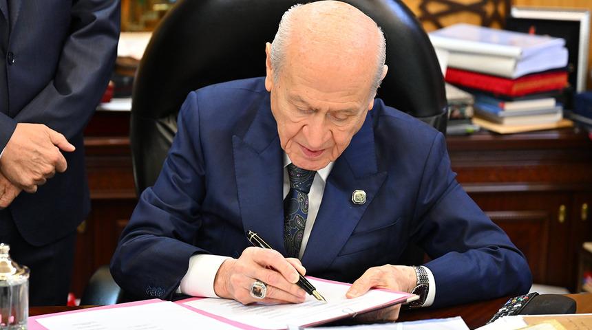 Devlet Bah&ccedil;eli: Attığımız bu imzayla bin yıllık kardeşliğimiz tescillendi