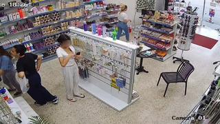 Müşteri gibi girdi, beğendiklerini iç çamaşırına koyup kaçtı!