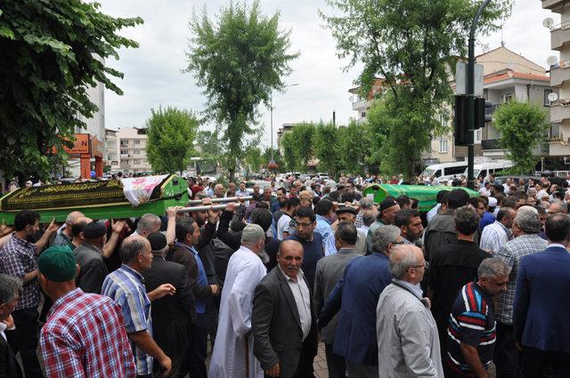 Eskişehir'deki kazada ölen 5 kişi, Bursa'da toprağa verildi