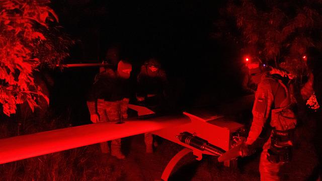 Savaş Avrupa'ya mı sıçradı? Almanya'daki havalimanında 'bomba' alarmı