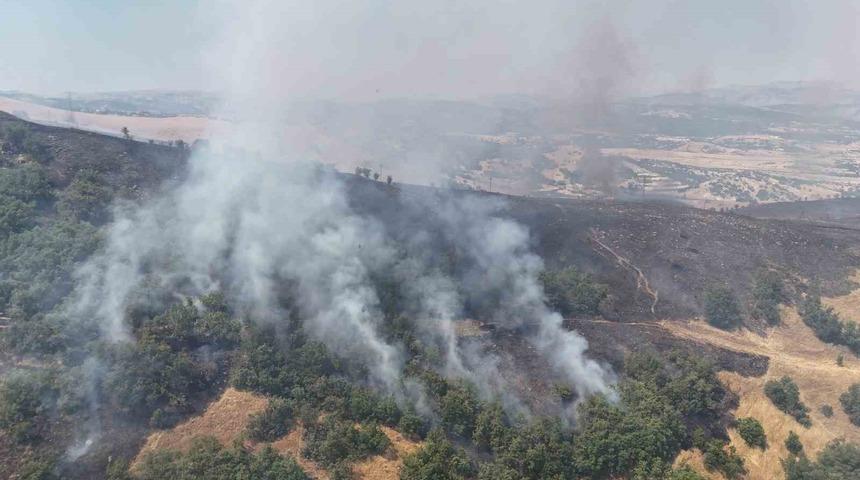 Tunceli&rsquo;de orman yangını: Havadan ve karadan m&uuml;dahaleye başlandı
