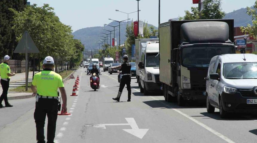 Ordu&rsquo;da bir haftada 16 binden fazla ara&ccedil; ve s&uuml;r&uuml;c&uuml;s&uuml; denetlendi