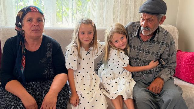 Çocuk yapmak için evlerini sattılar! İşte sosyal medyayı mest eden ailenin hikayesi: Kahreden detay: Kızlarım doğduğunda...