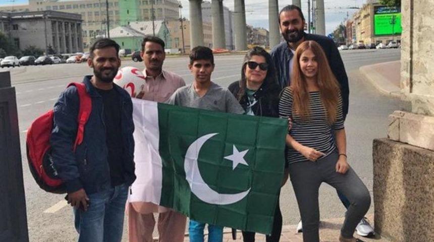 Pakistanlı Ahmed Raza Breziya-Kosta Rika ma&ccedil;ının para atışını yapacak!