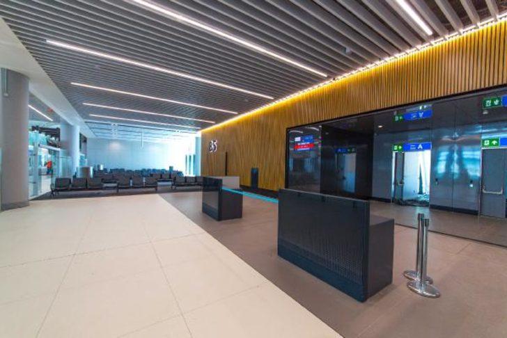 Tarihi anlar! Cumhurbaşkanı Erdoğan'ın uçağı Üçüncü Havalimanı'na indi G3