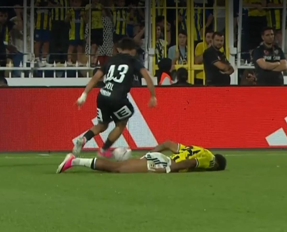 Fenerbahçe de Sturm Graz maçında Oosterwolde den kahreden haber! 1