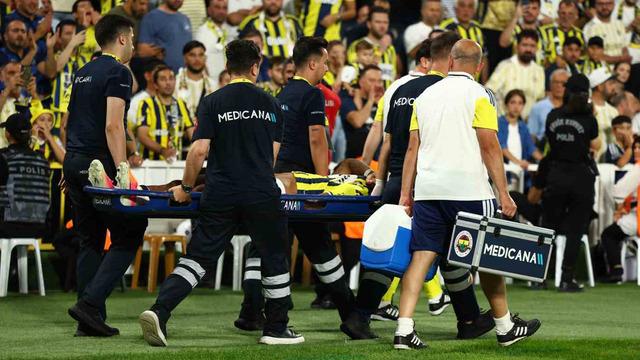 Fenerbahçe'de Sturm Graz maçında Oosterwolde'den kahreden haber!
