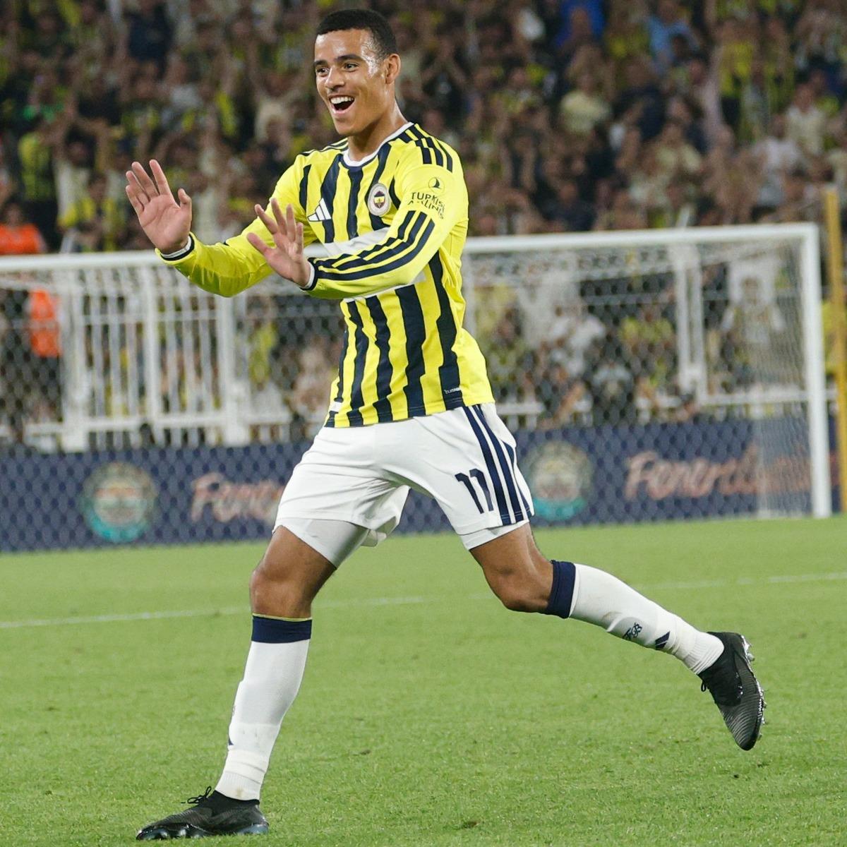 Fenerbahçe Şampiyonlar Ligi nde avantajı kaptı! Sturm Graz ı geçti 1