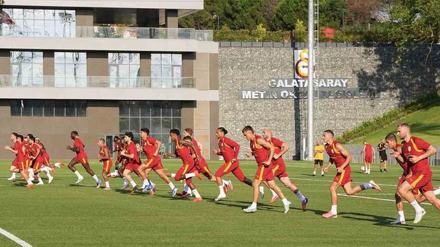 Galatasaray, yeni sezon hazırlıklarını sürdürdü