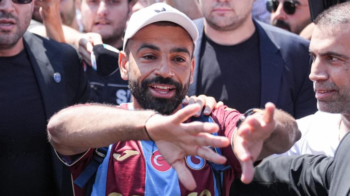 Salah ın Trabzonspor tercihi sonrası olay s&ouml;zler! "Onu orada g&ouml;r&uuml;nce..." 4