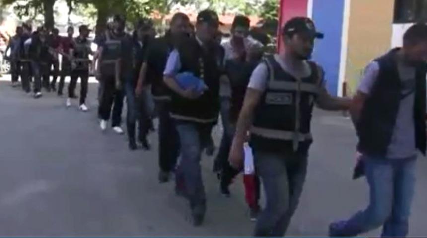 Ankara'da 'Vikingler' &ccedil;etesine operasyon: 13 g&ouml;zaltı