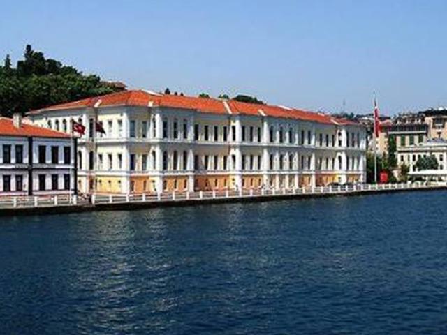 İstanbul'un en başarılı 20 lisesi a&ccedil;ıklandı! Zirvede o var