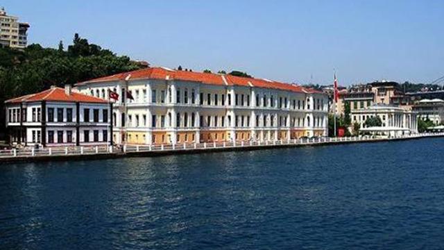 İstanbul'un en başarılı 20 lisesi açıklandı! Zirvede 500 tam puanla o okul var