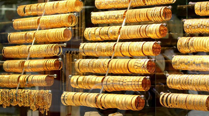 Altın fiyatları ne kadar oldu, d&uuml;şt&uuml; m&uuml; arttı mı? 6 Ağustos 2026 gram, &ccedil;eyrek, Cumhuriyet altını