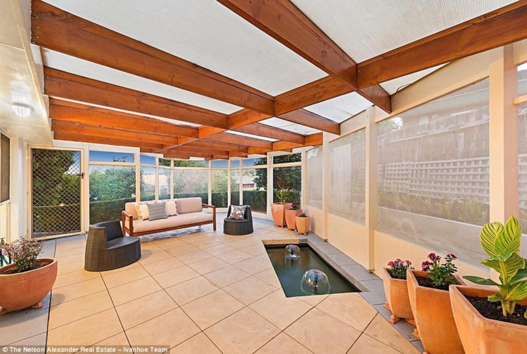 Bu villa &ccedil;ok l&uuml;ks ama tek bir detay y&uuml;z&uuml;nden kimse almak istemiyor