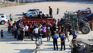 150 bin TL'lik &uuml;r&uuml;n&uuml; bedava dağıttı: Kapış kapış gitti