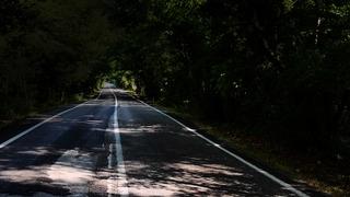Betonsuz tünel: 3 ülkede ikizi var! Her geçen durup fotoğraf çekiliyor