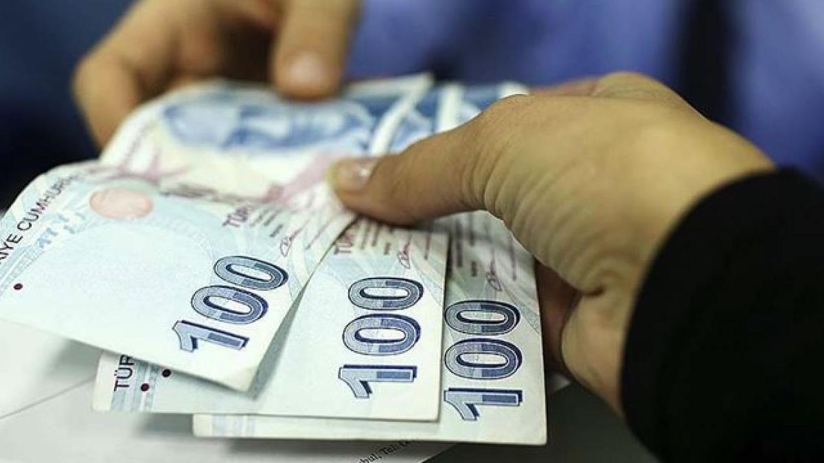 En d&uuml;ş&uuml;k emekli maaşı zam farkı bu gece hesaplara yatacak 1