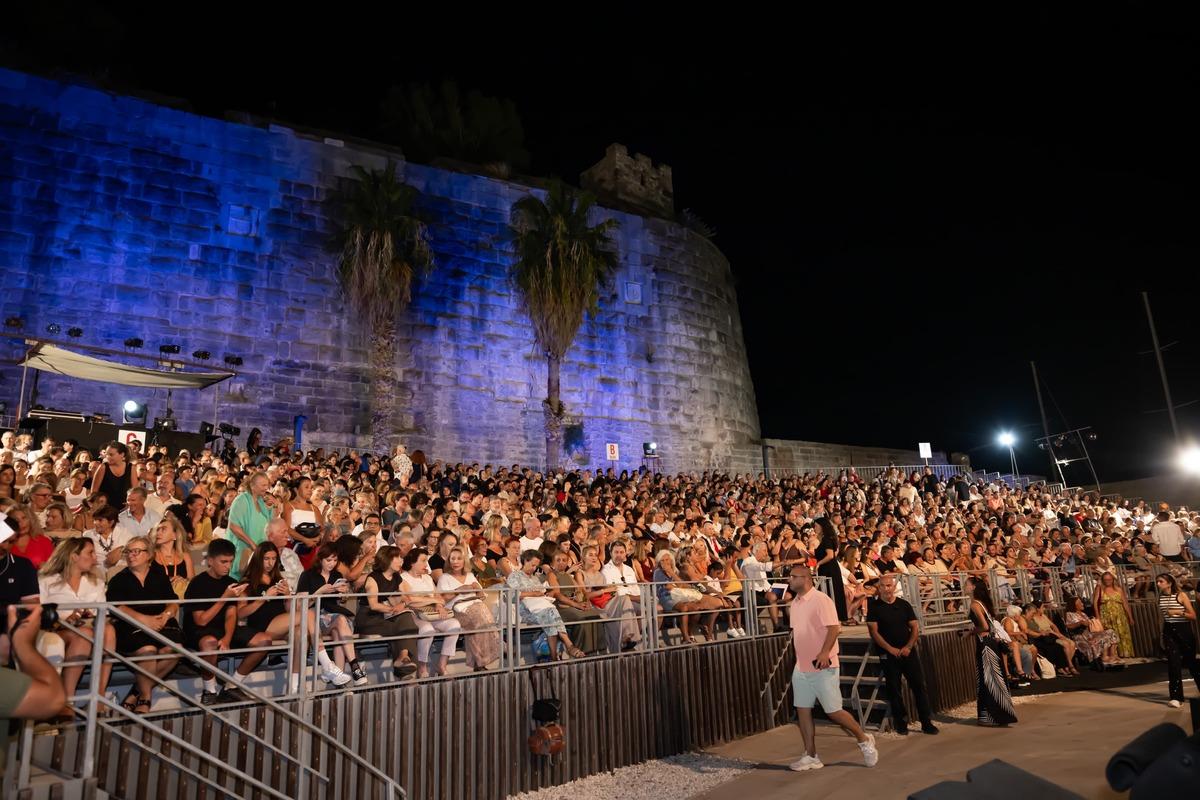 Dakikalarca alkışlandı! Zorba nın sirtakisi Bodrum u coşturdu 2