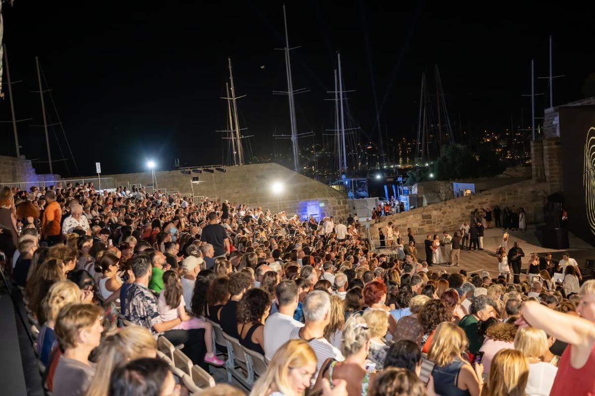 Dakikalarca alkışlandı! Zorba nın sirtakisi Bodrum u coşturdu 5