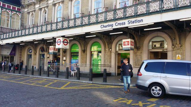 Londra Charing Cross istasyonunda bir kişi gözaltına alındı