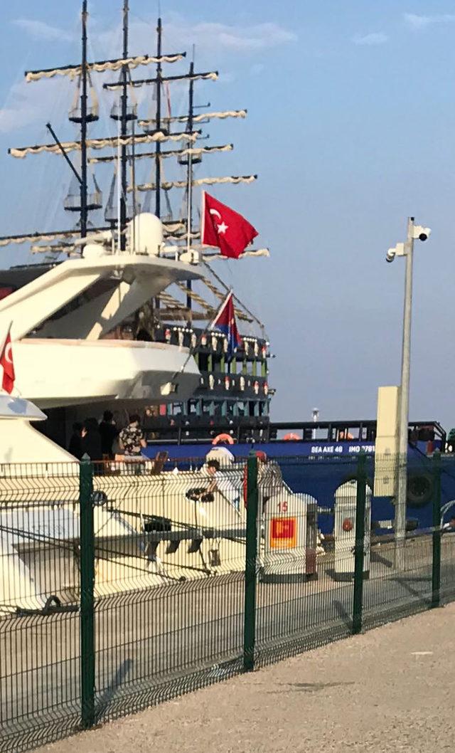 'Cübbeli Ahmet', Antalya'da tatilde