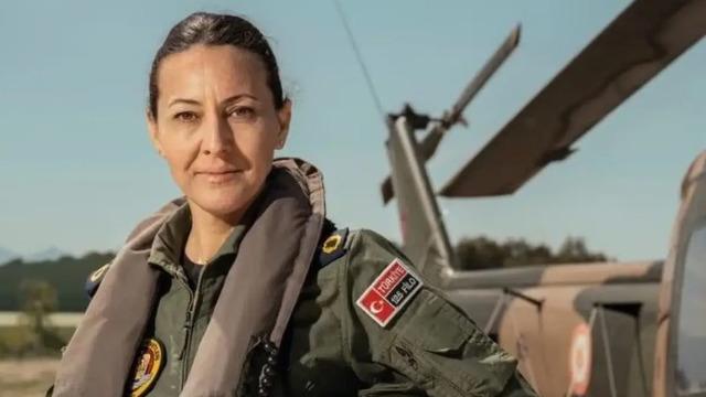 Tıp fakültesini bıraktı tarihe geçti! İlk kadın generalimiz Çanakkale kahramanının torunu çıktı
