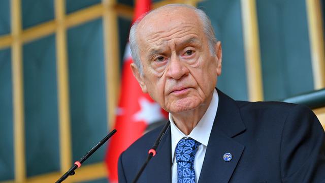 Çerçeve yasada MHP’den bir fire: İmza atmayan isim belli oldu