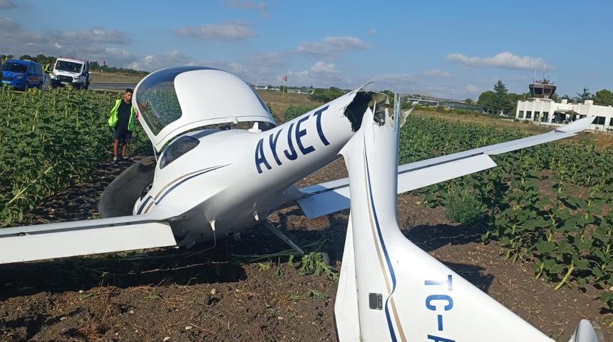 &Ccedil;atalca'da eğitim u&ccedil;ağı kaza kırıma uğradı! Valilikten a&ccedil;ıklama