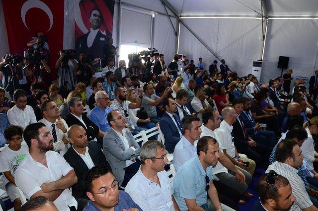 Başbakan Yıldırım, imar barışı için belediyeye başvuranların işlemini yaptı (2)