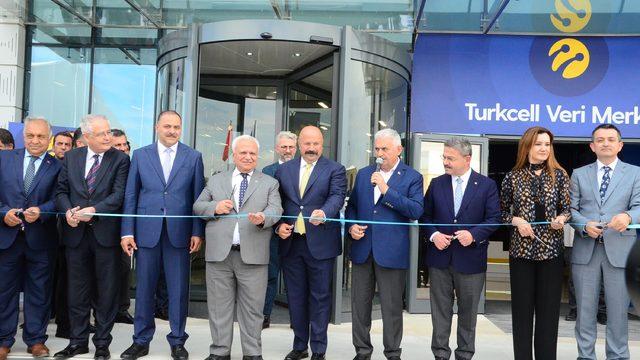 Başbakan Yıldırım, imar barışı için belediyeye başvuranların işlemini yaptı (2)