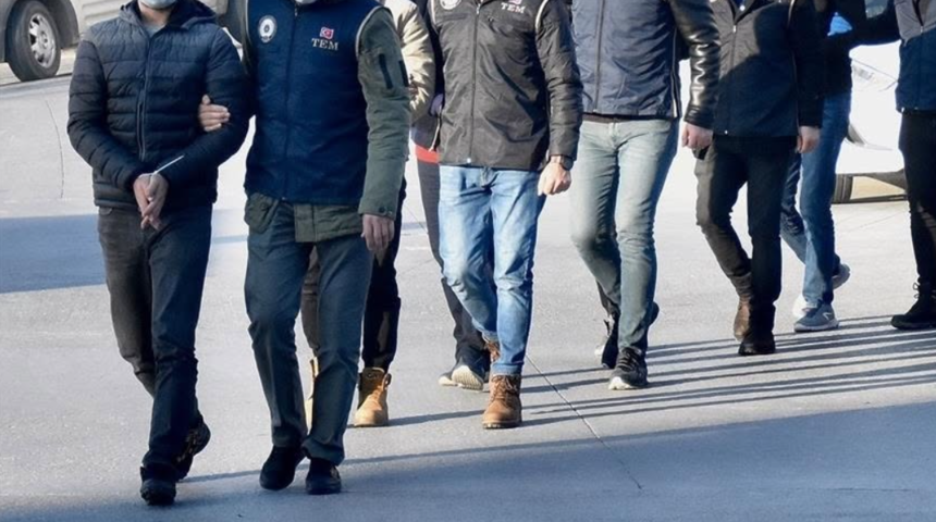 Son dakika | Kuşadası Belediyesi soruşturmasında 15 g&ouml;zaltı daha