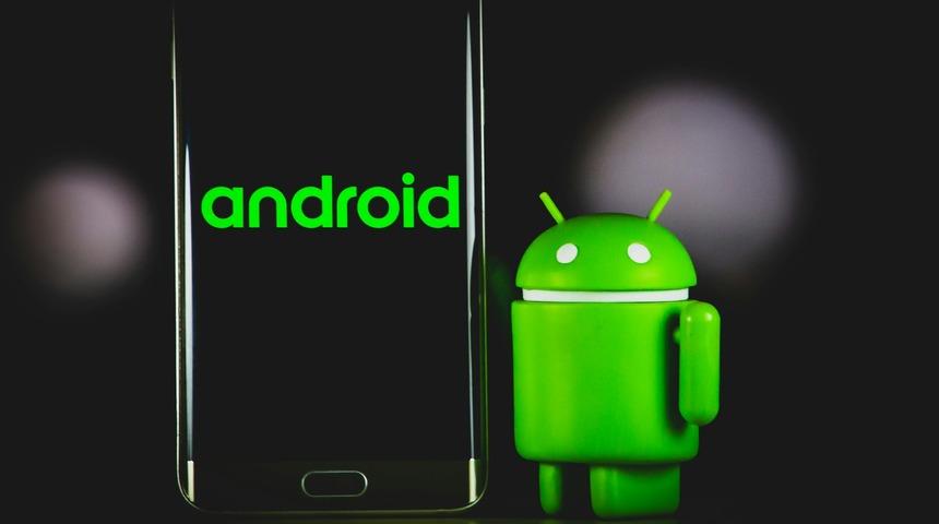 Android 17&rsquo;de yeni &ouml;zellik ortaya &ccedil;ıktı: Kilit ekranı saatini yapay zek&acirc; tasarlayabilecek